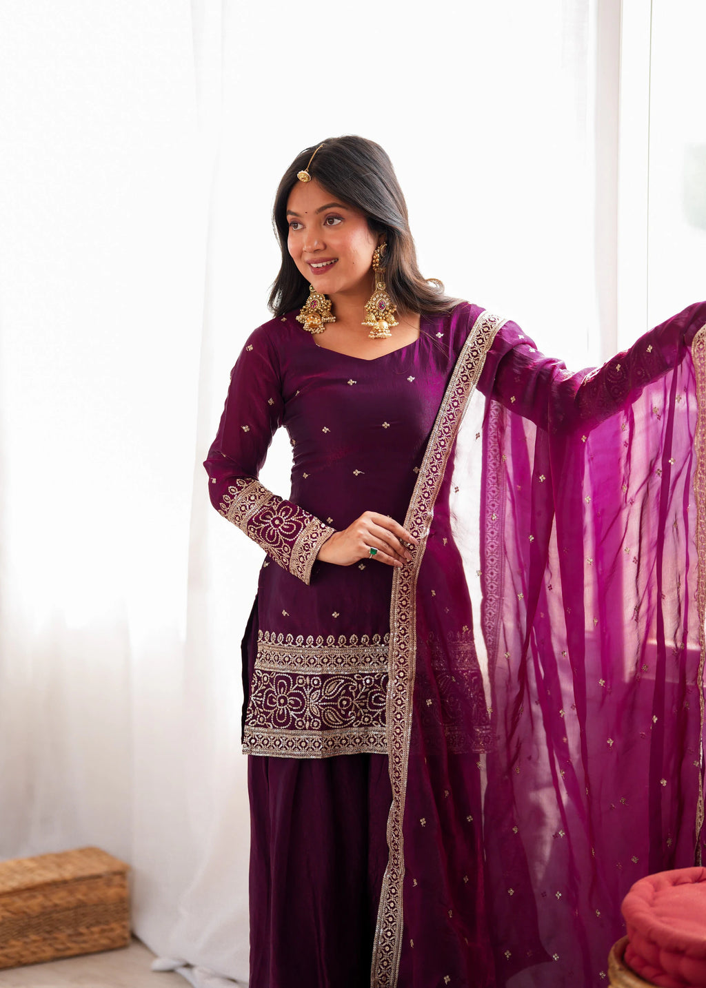 Fendy Silk Embroidered Kurta Set 2