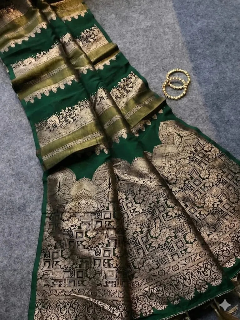 👑👸Insta Viral Khadi Crepe Silk Paithani Saree With Blouse Piece👸👑 4