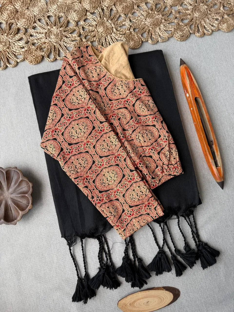 💗💗Insta Most Viral Khadi Sarees With Stretchable Blouse💗💗 1