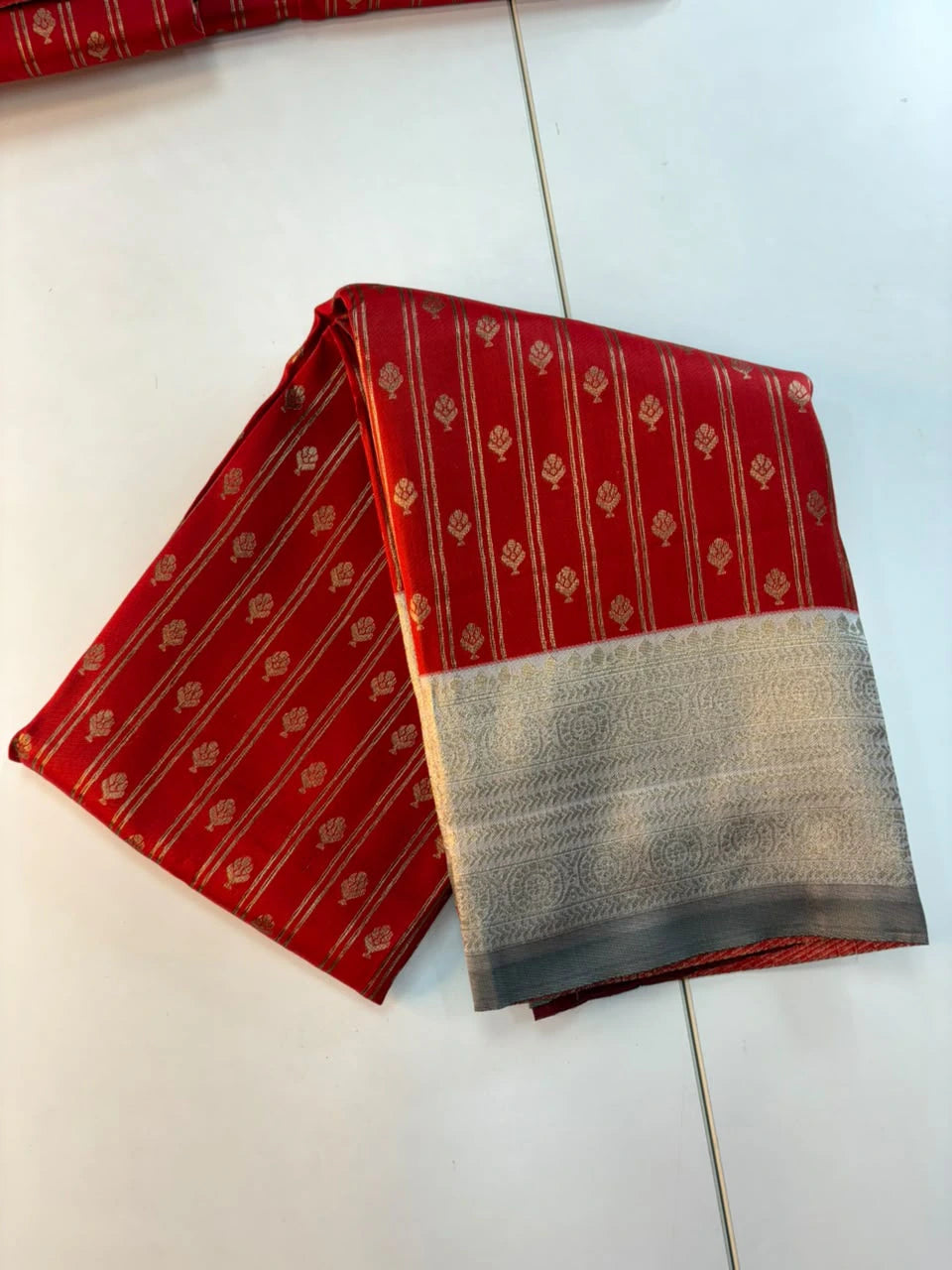 Silk Zari Woven Saree 3