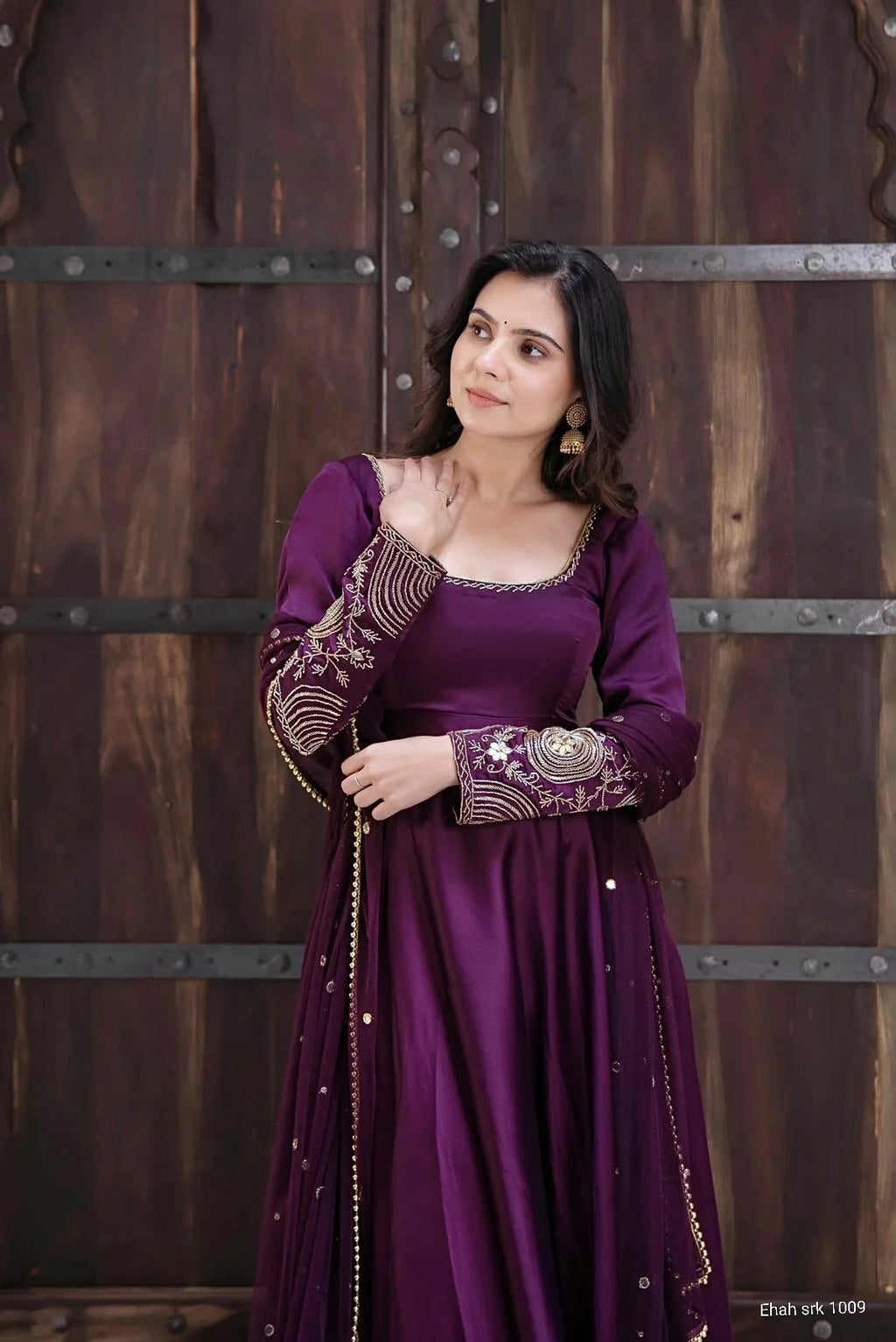 Upada Silk Gown with Dupatta 9