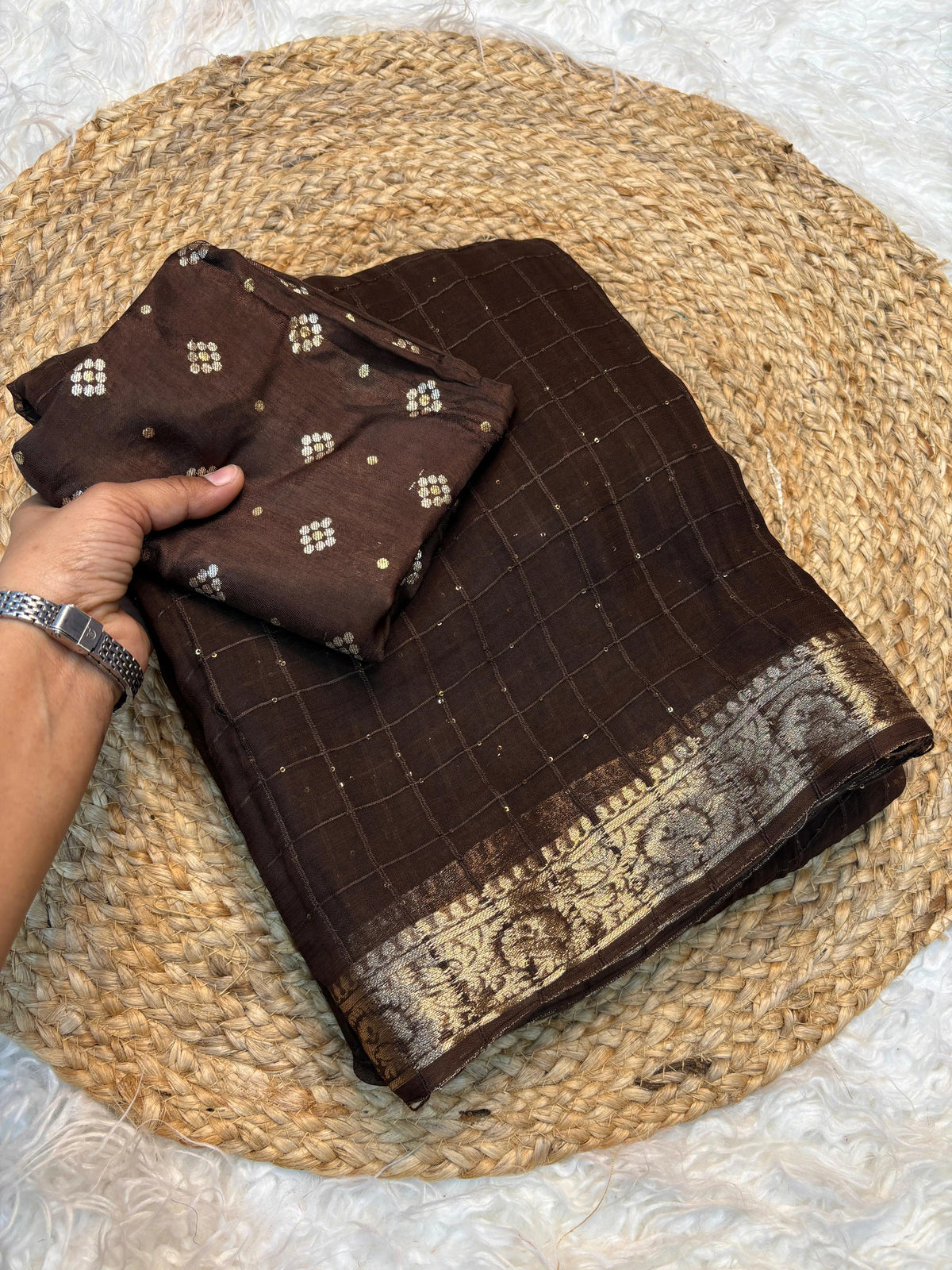 Pure viscose georgette with jacquard border with weaving chex with sequence with pure viscose blouse 3