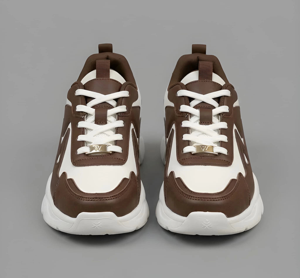 WUGO Women Casual Sneakers & Sports Shoes 7