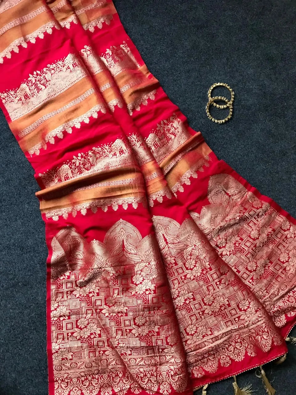 👑👸Insta Viral Khadi Crepe Silk Paithani Saree With Blouse Piece👸👑 6