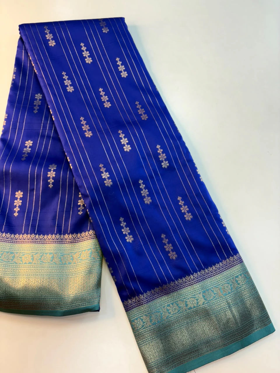 Silk Zari Woven Saree 8