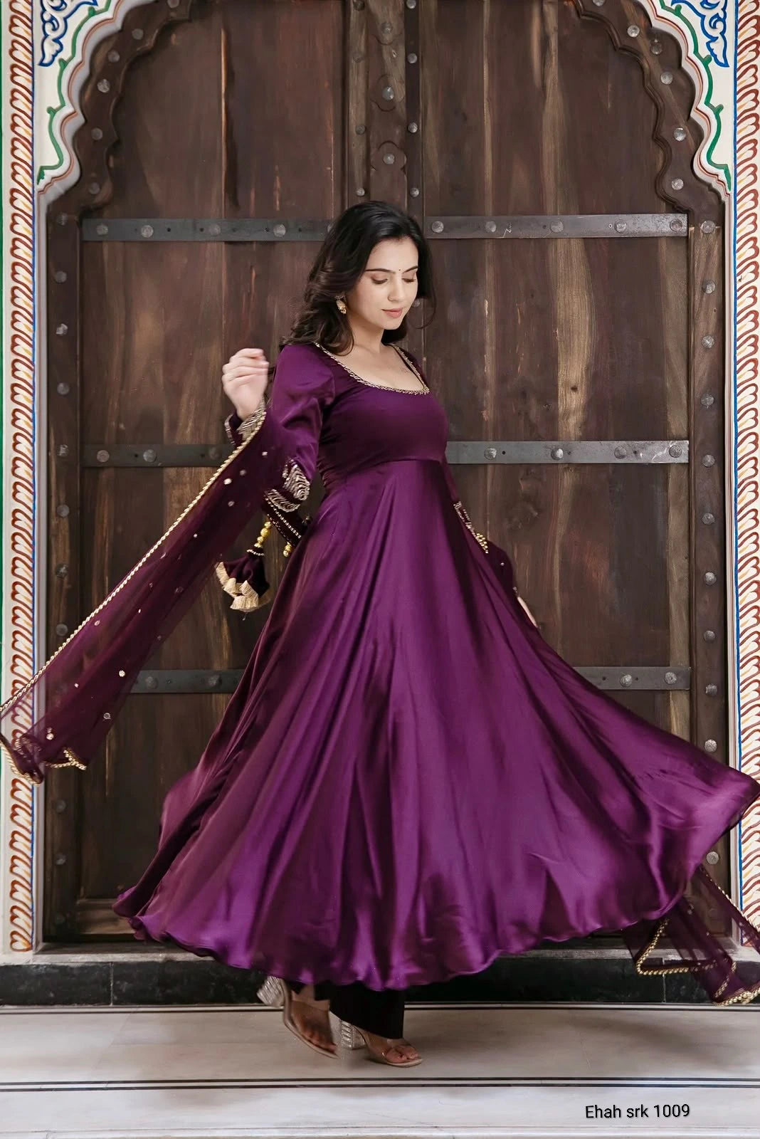 Upada Silk Gown with Dupatta 8