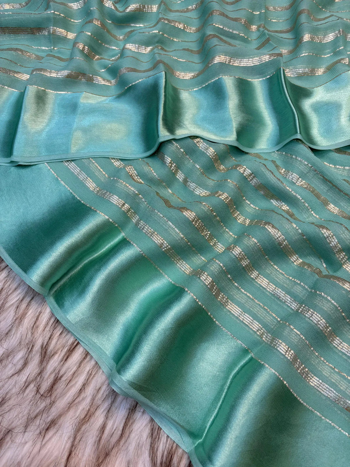 Premium viscose Saree With Stripe Pattern With Blouse Piece 9