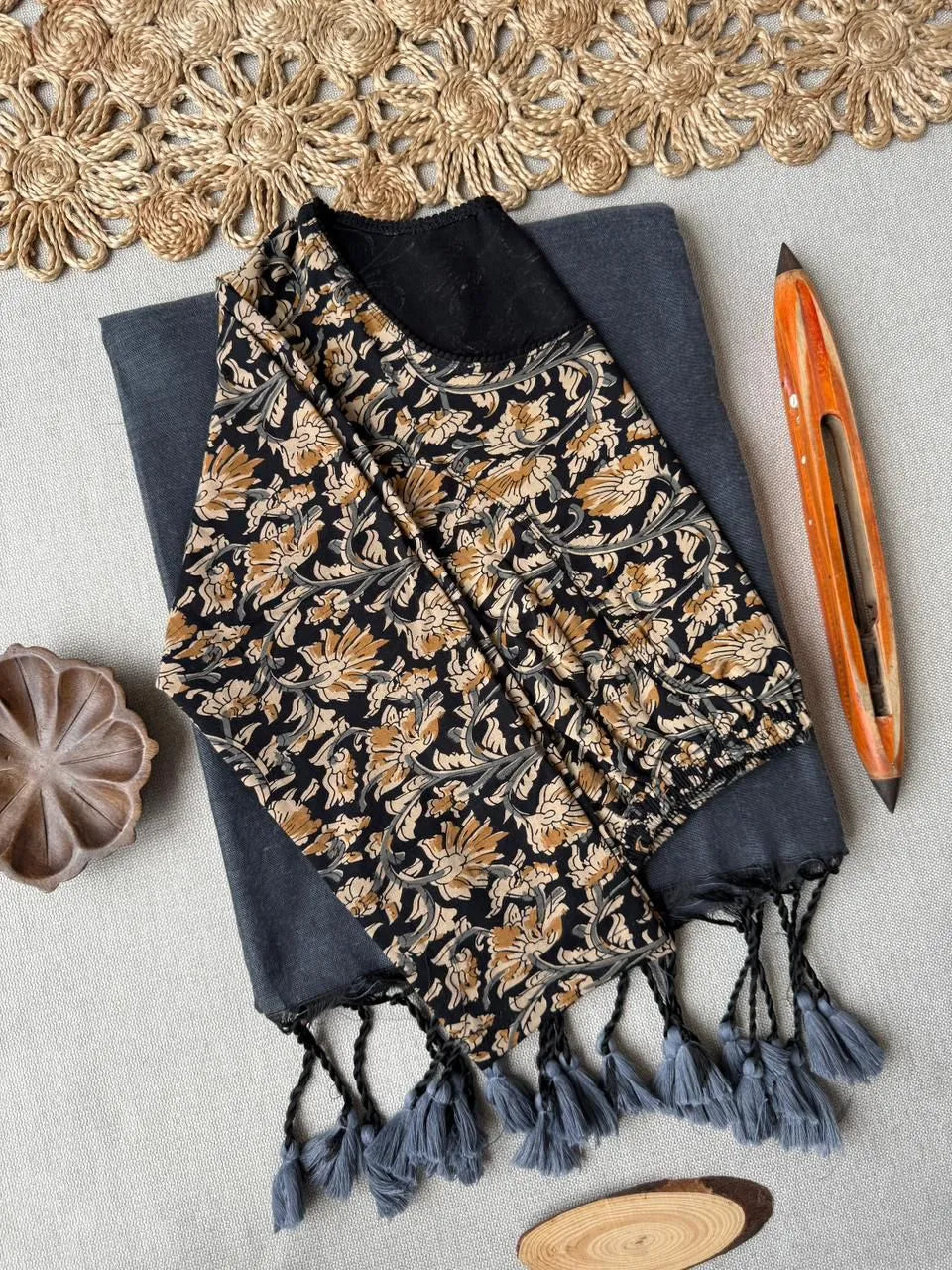 💗💗Insta Most Viral Khadi Sarees With Stretchable Blouse💗💗 9