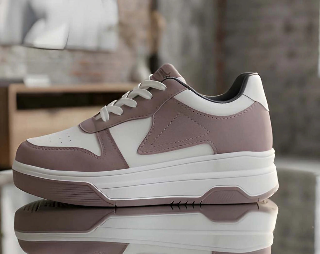 Trendy Lace-Up Sneakers 8