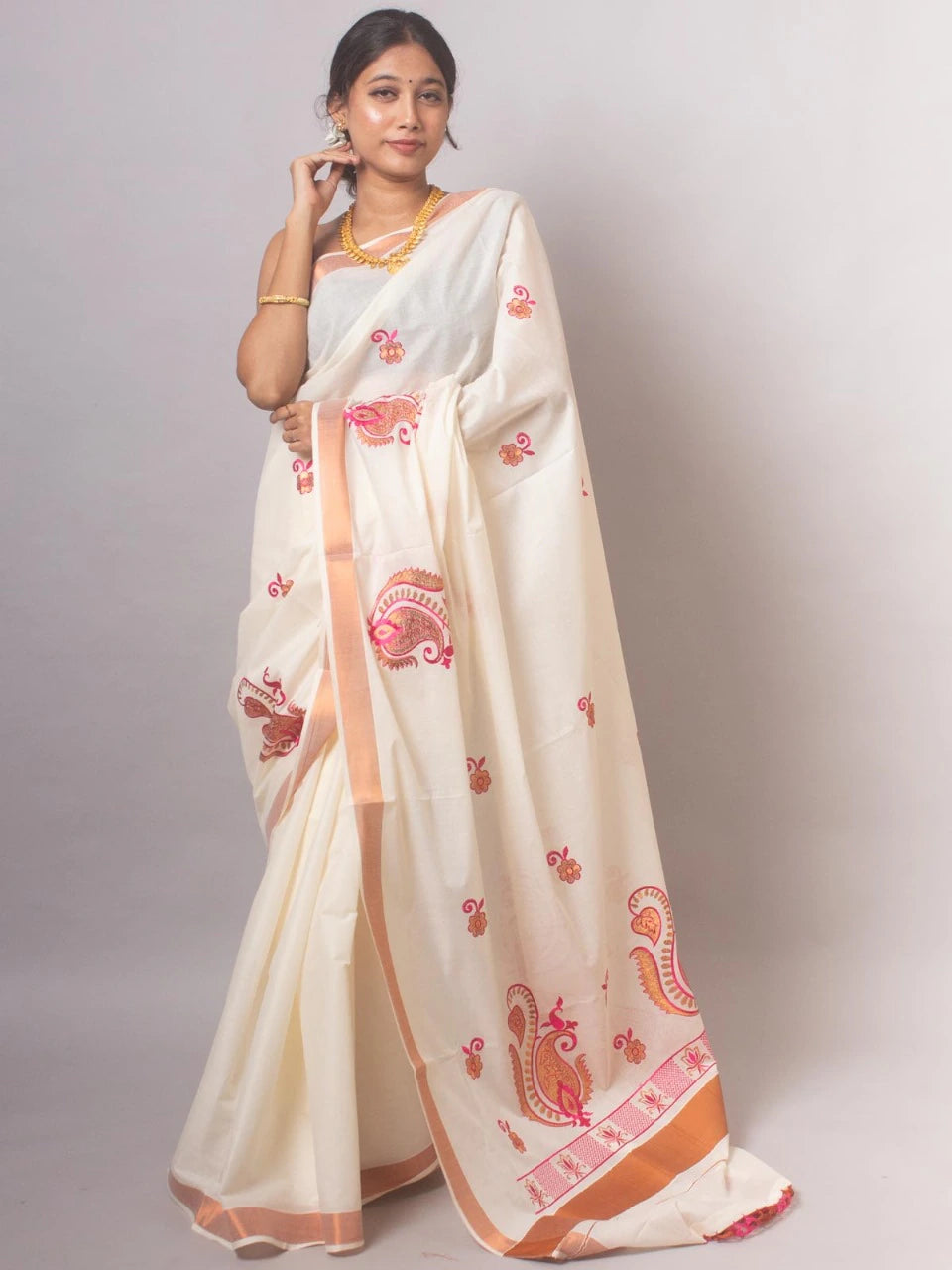 Cotton Embroidered Saree with Blouse 5