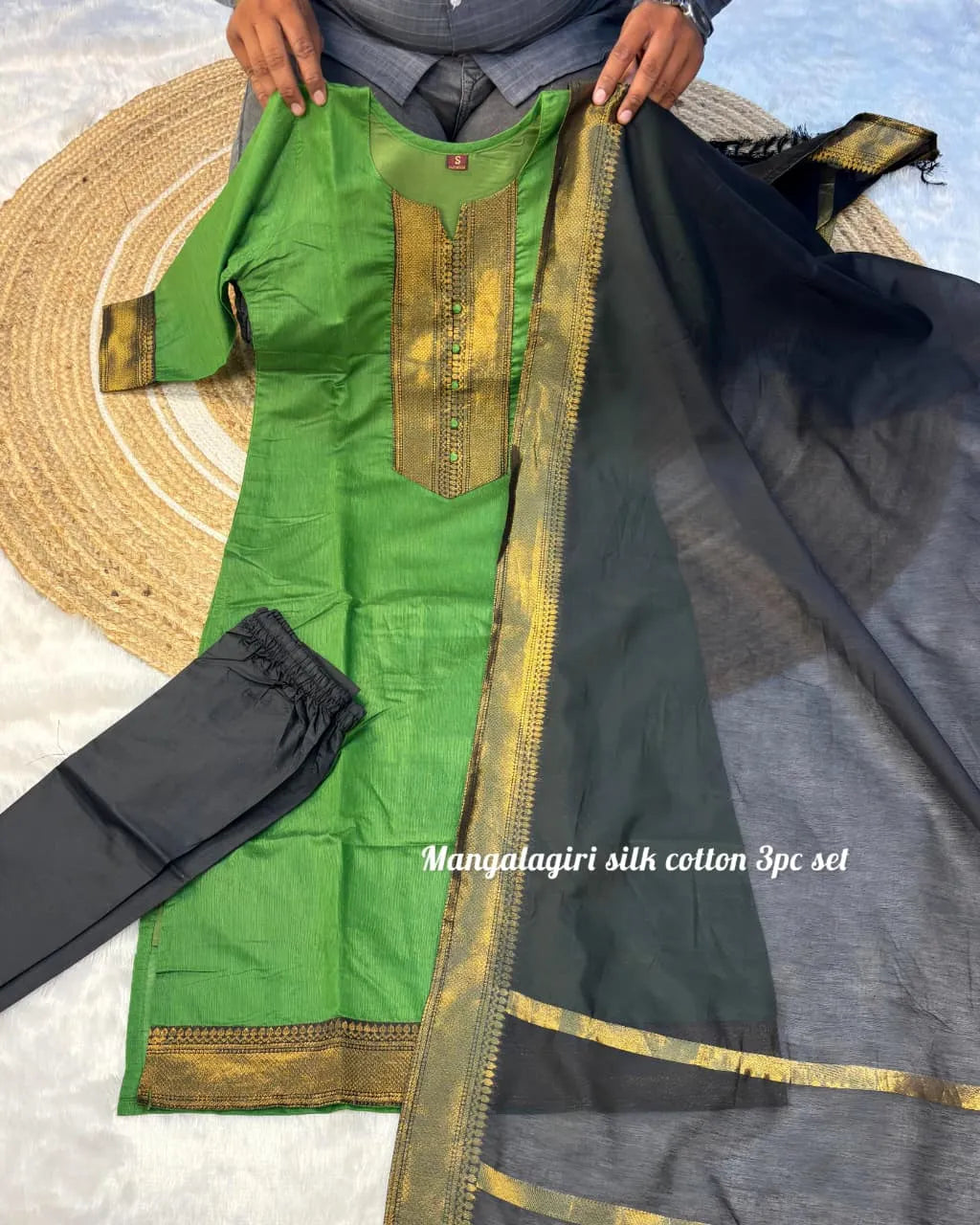 👑👑Stunning Mangalagiri silk cotton Kurti set❤️❤️ 5