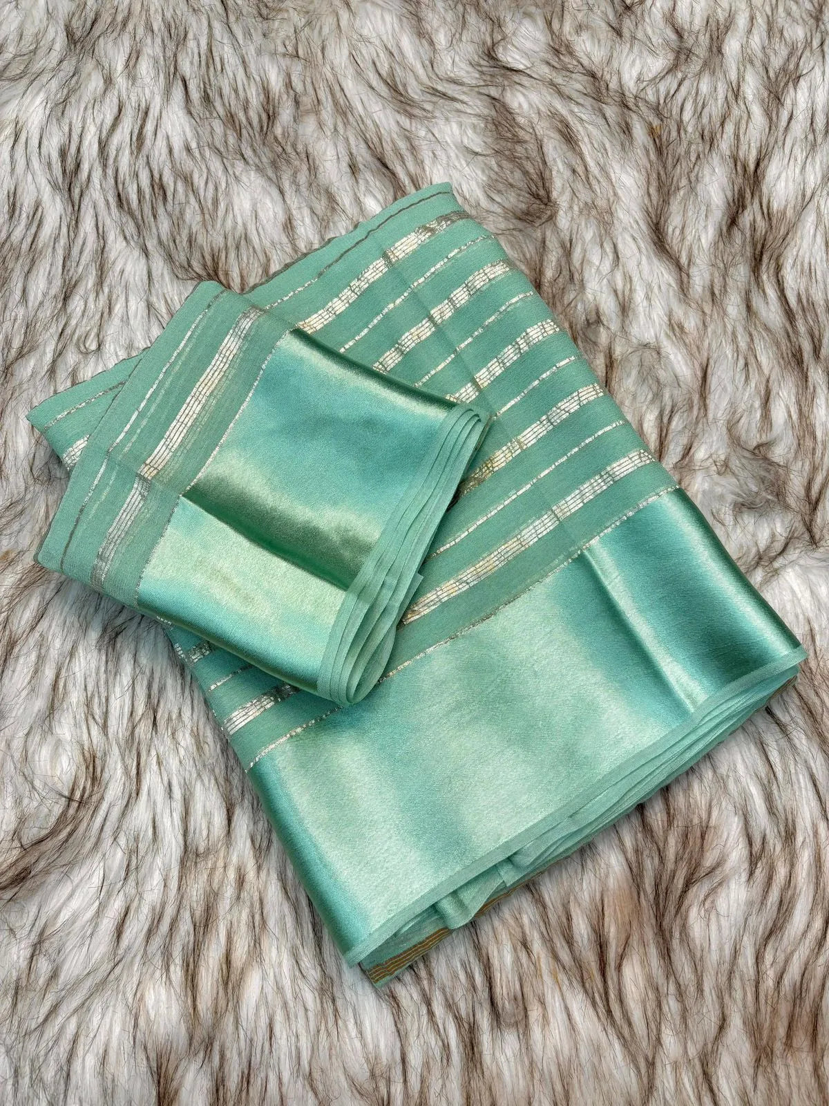 Premium viscose Saree With Stripe Pattern With Blouse Piece 7