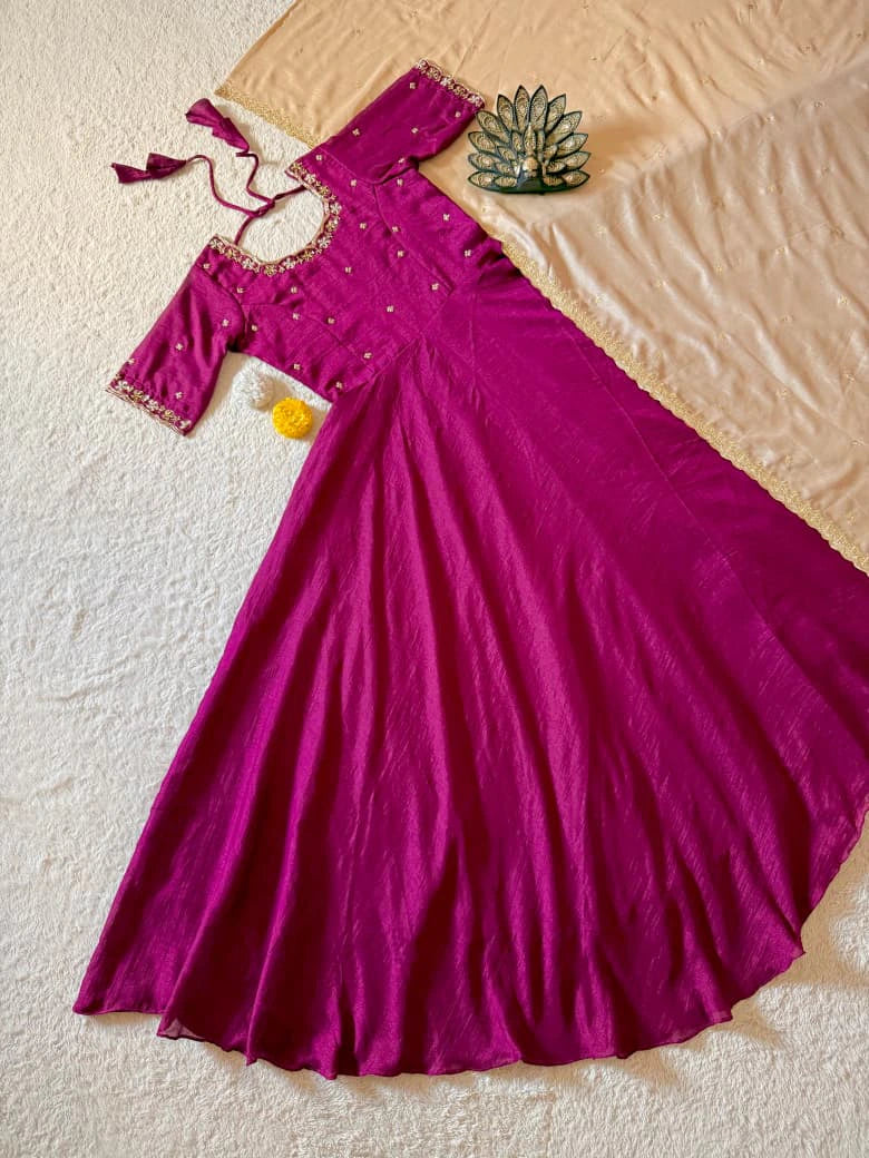 Vichitra Silk Gown with Dupatta 3