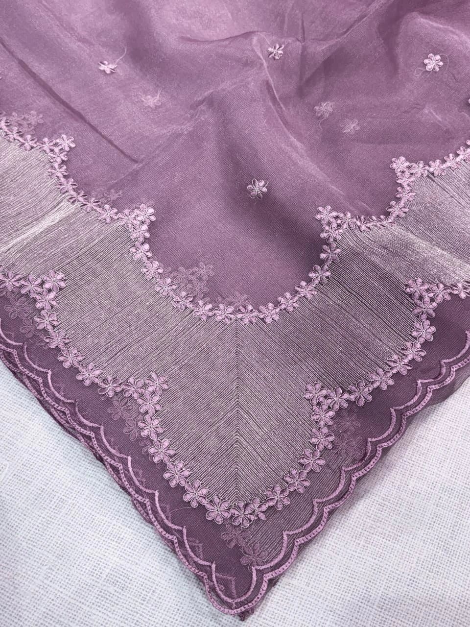 Violin Silk Embroidered Saree 3