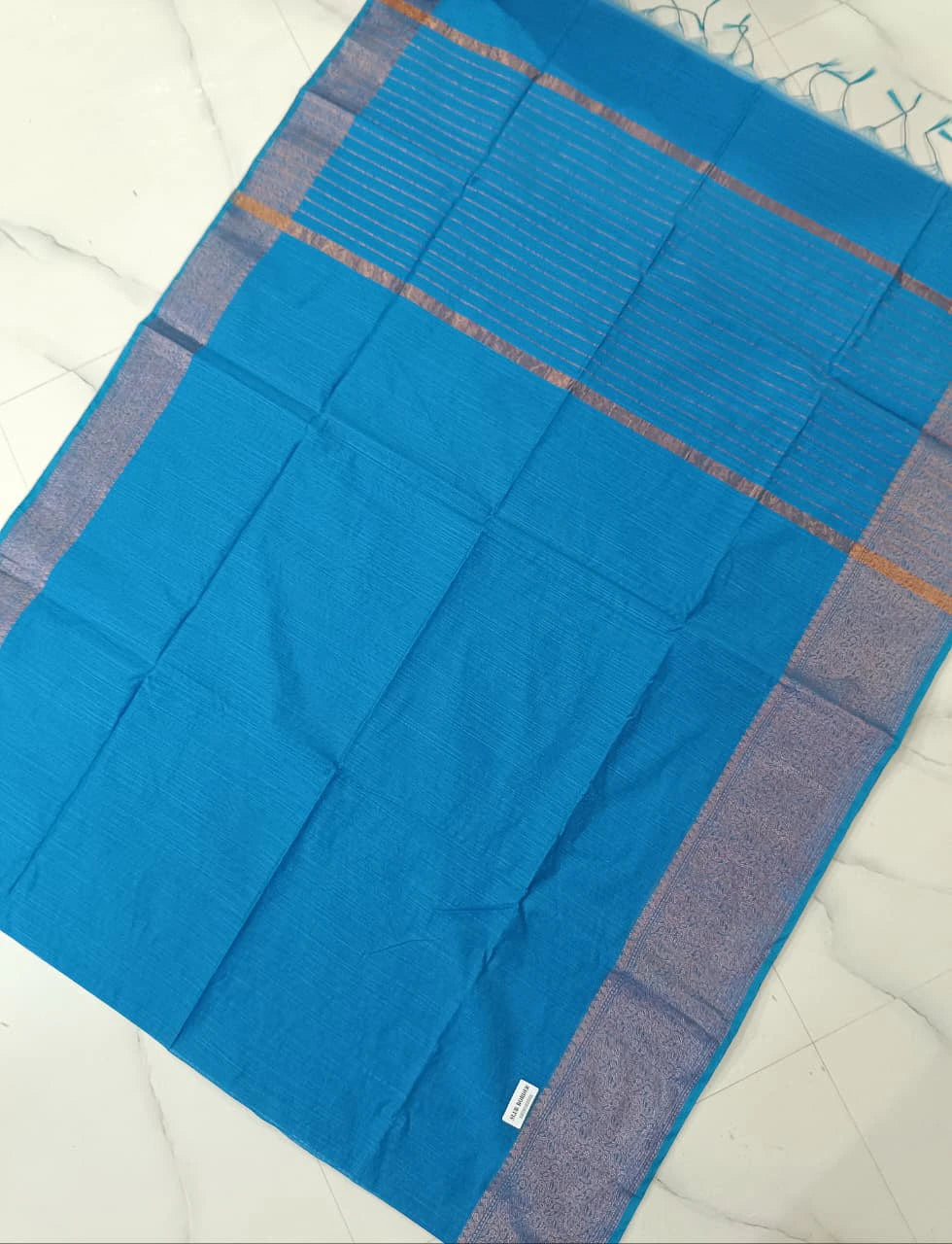Slub Border Saree with Blouse 5