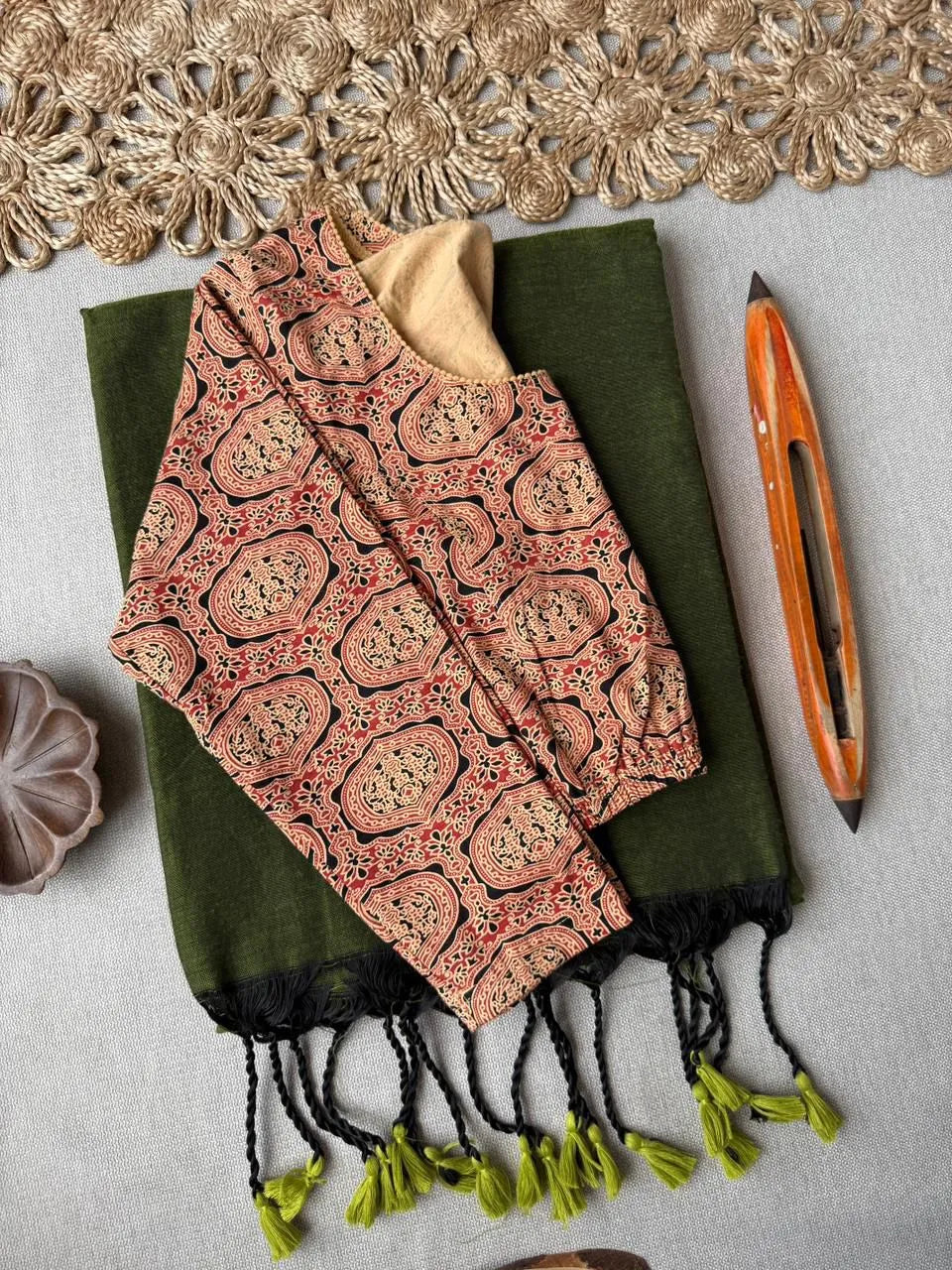 💗💗Insta Most Viral Khadi Sarees With Stretchable Blouse💗💗 10