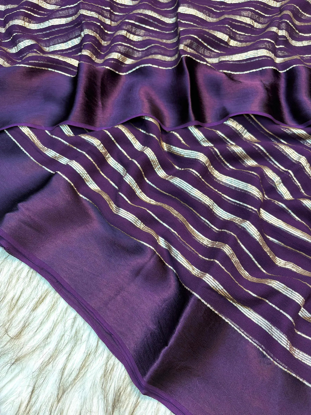 Premium viscose Saree With Stripe Pattern With Blouse Piece 6