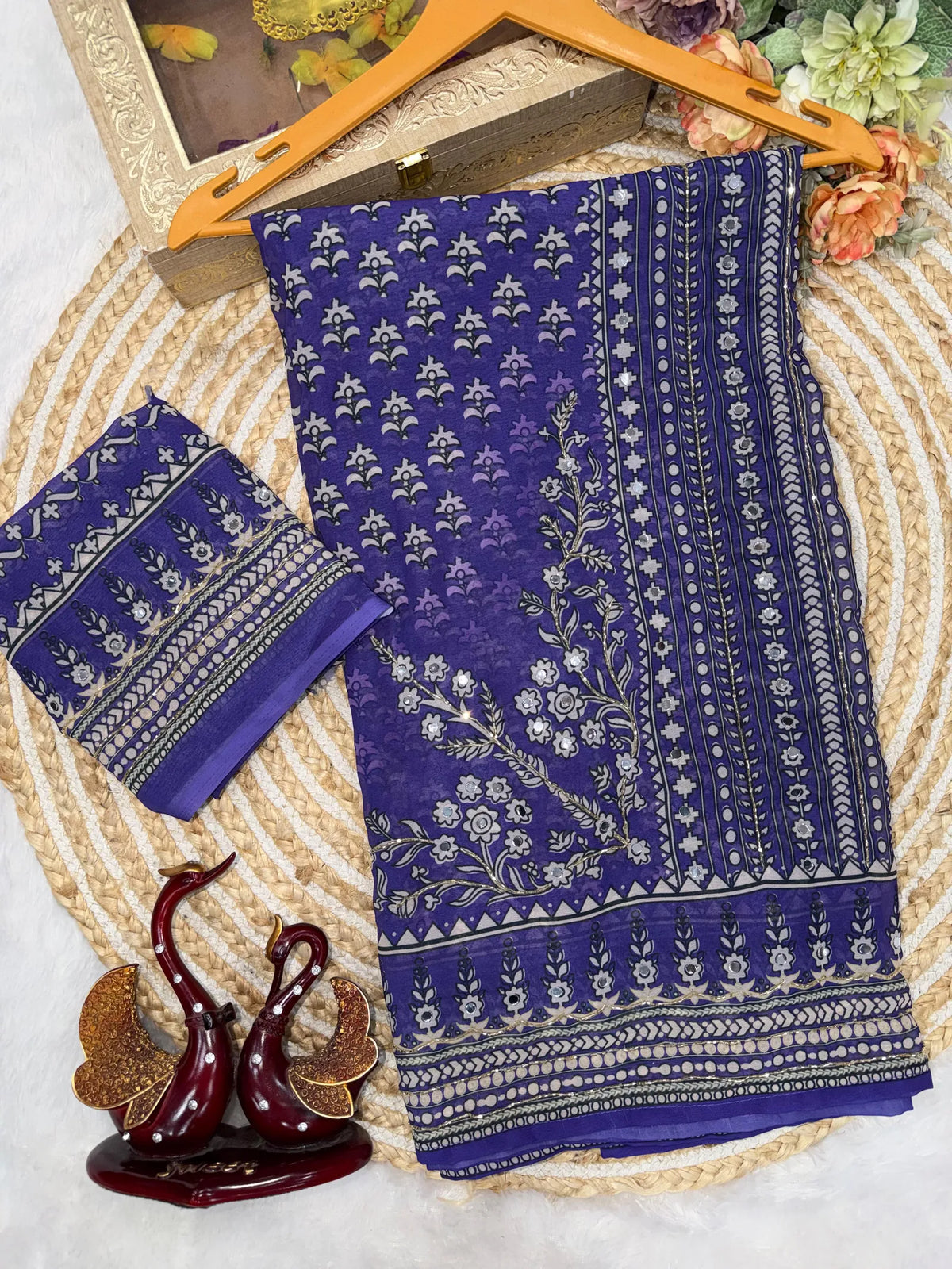 💗👑Actress Kareena Kapoor Mam Inspired Georgette Mirror Work Sarees💗👑 1