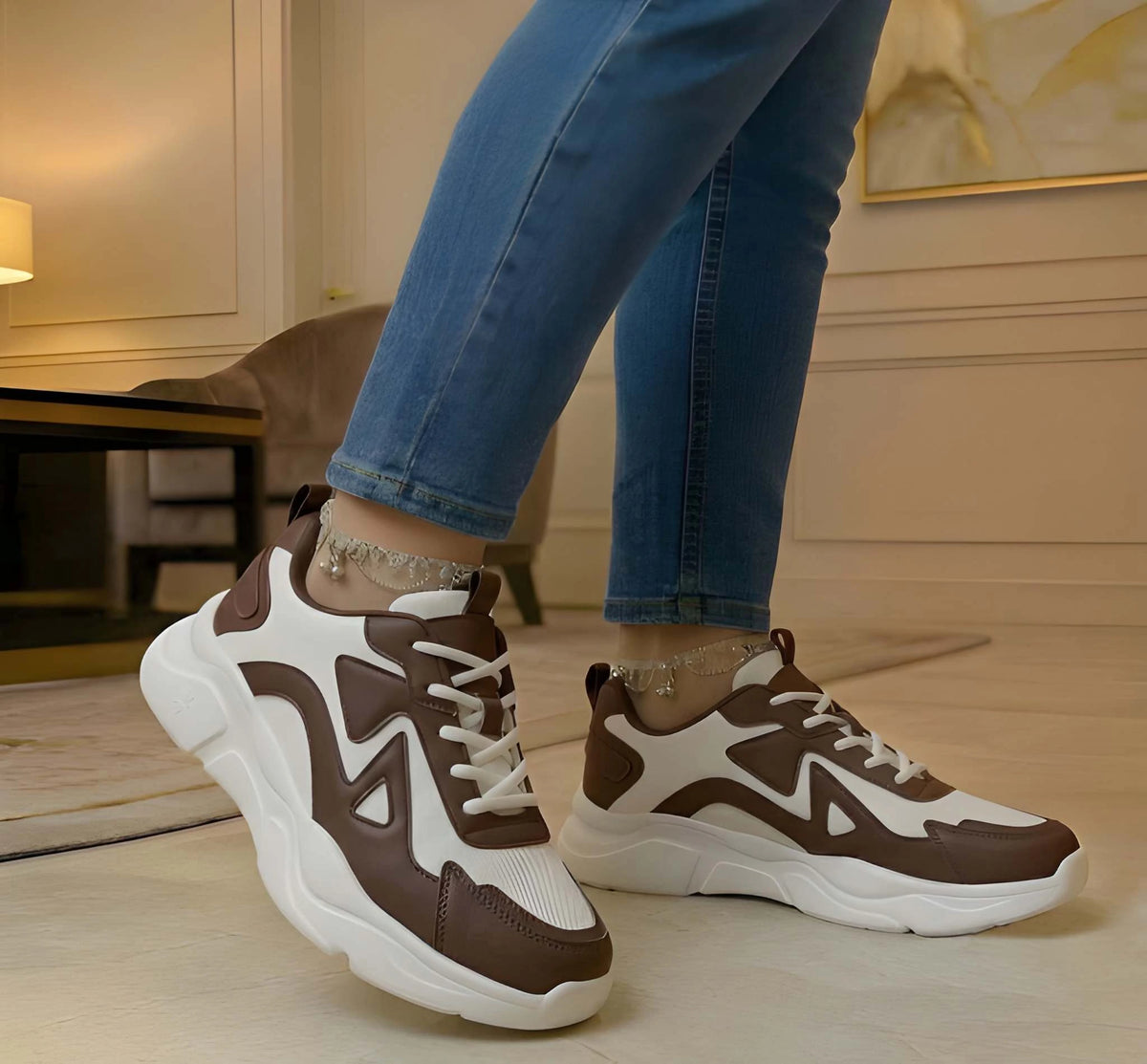 WUGO Women Casual Sneakers & Sports Shoes 10