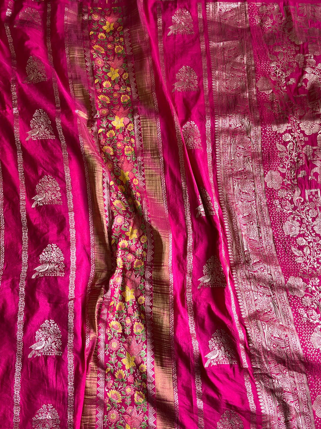 Khadi Crepe Silk Saree 8