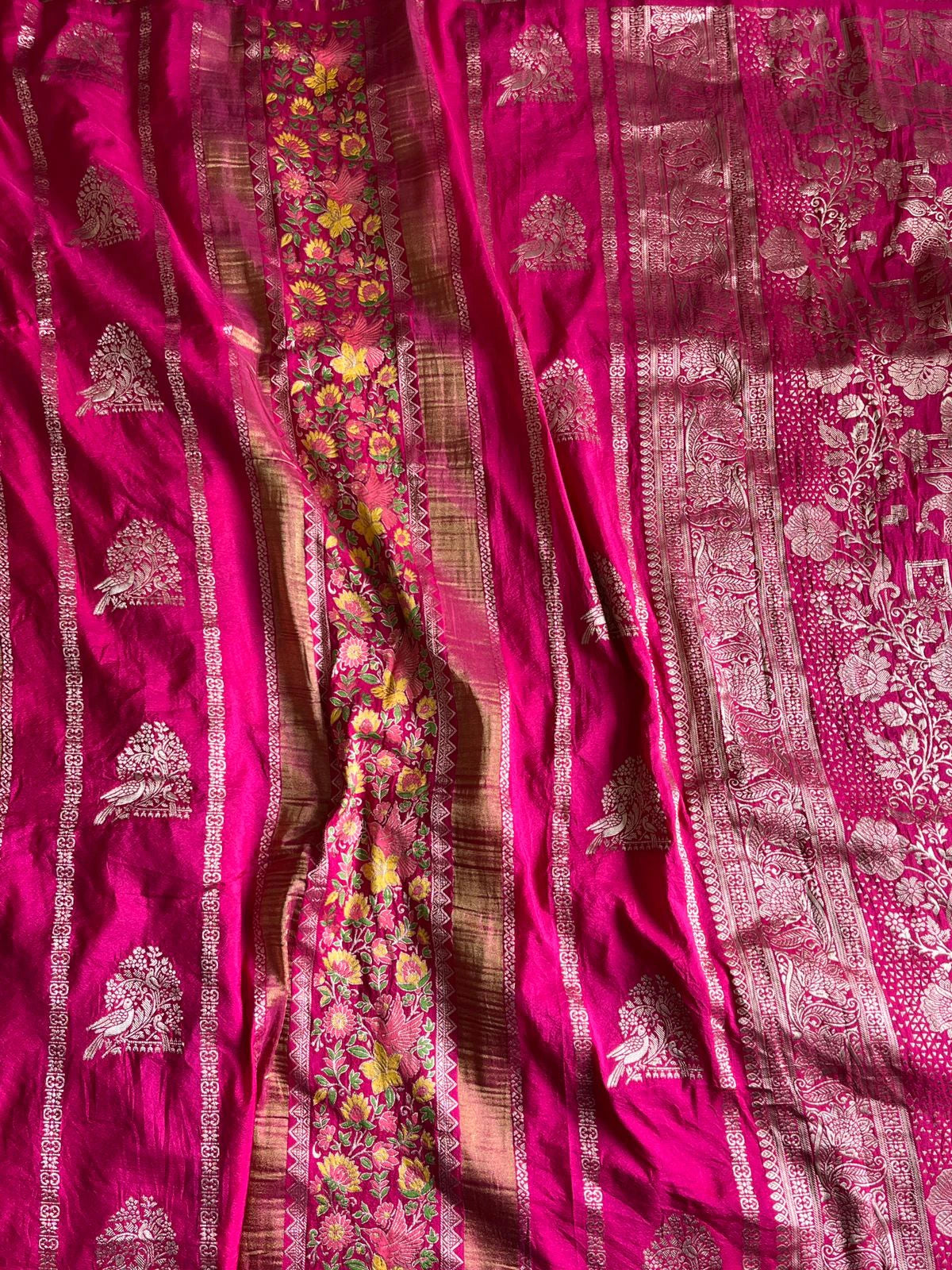 Khadi Crepe Silk Saree 8