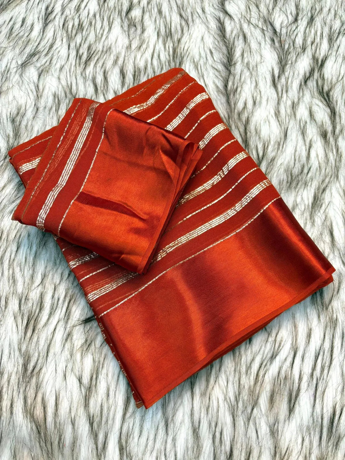 Premium viscose Saree With Stripe Pattern With Blouse Piece 10