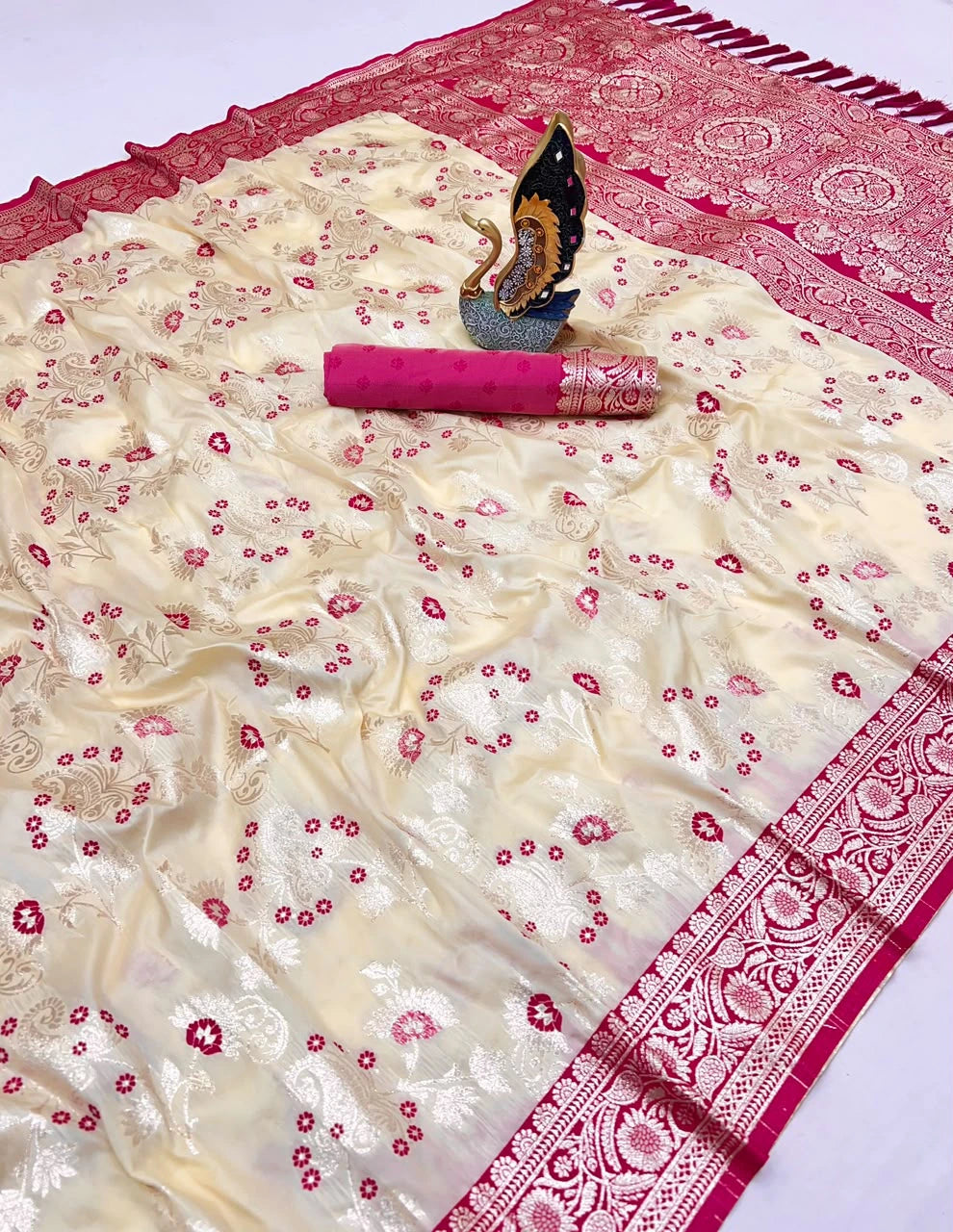 Banarasi Silk Saree with Blouse 8