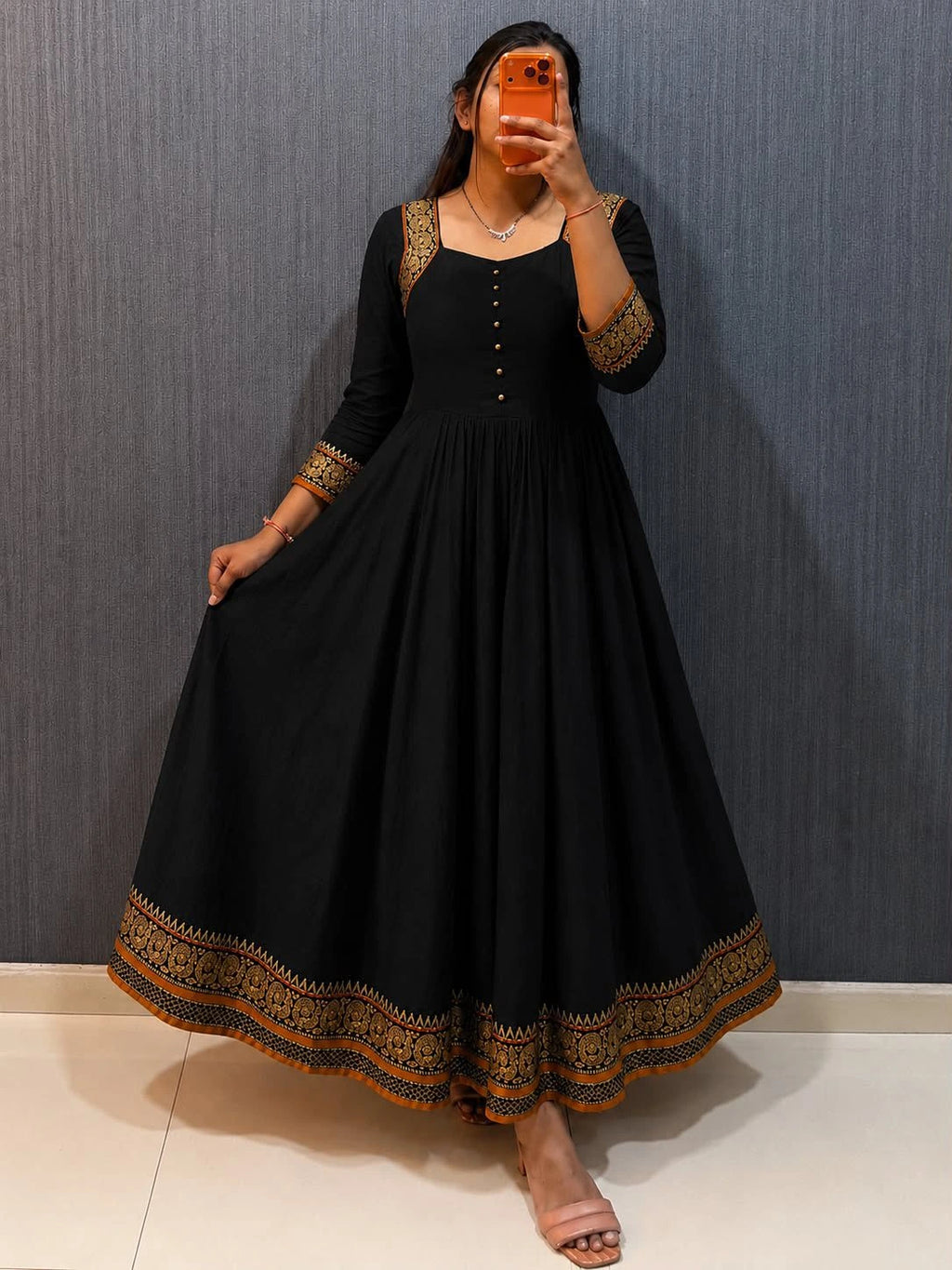 🍁🌸Traditional Temple Border Meera Anarkali Gown With Dupatta🌸🍁 6