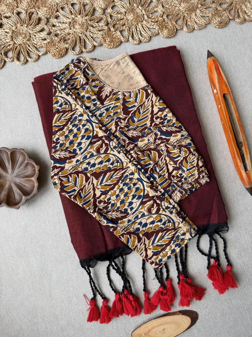💗💗Insta Most Viral Khadi Sarees With Stretchable Blouse💗💗 8
