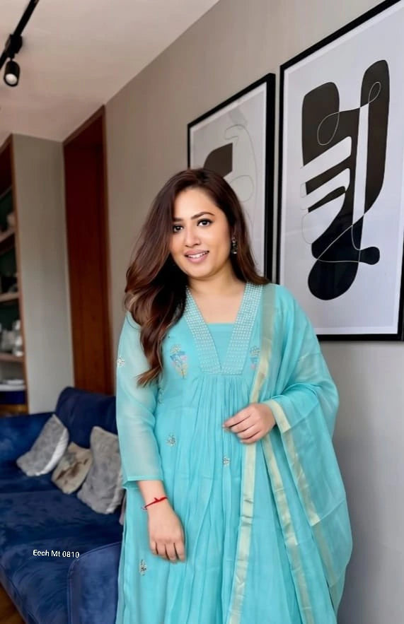 Mul Chanderi Set with Dupatta 3