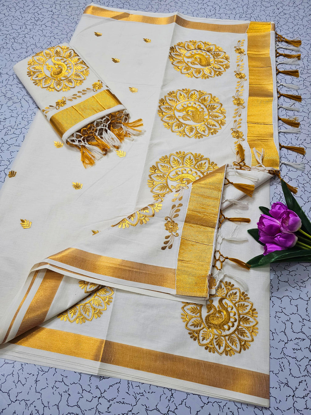 Cotton Embroidered Saree with Blouse 4