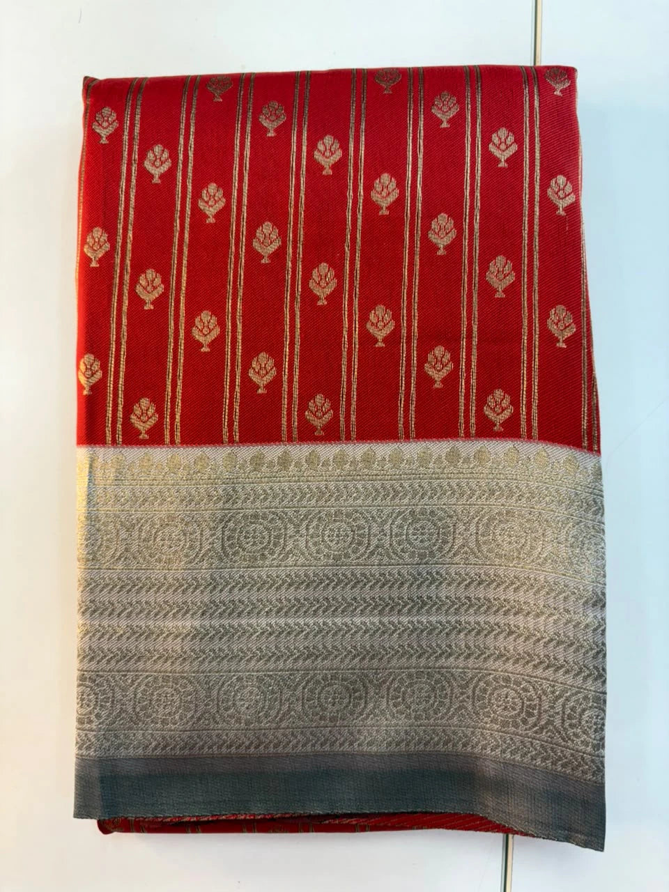 Silk Zari Woven Saree 4