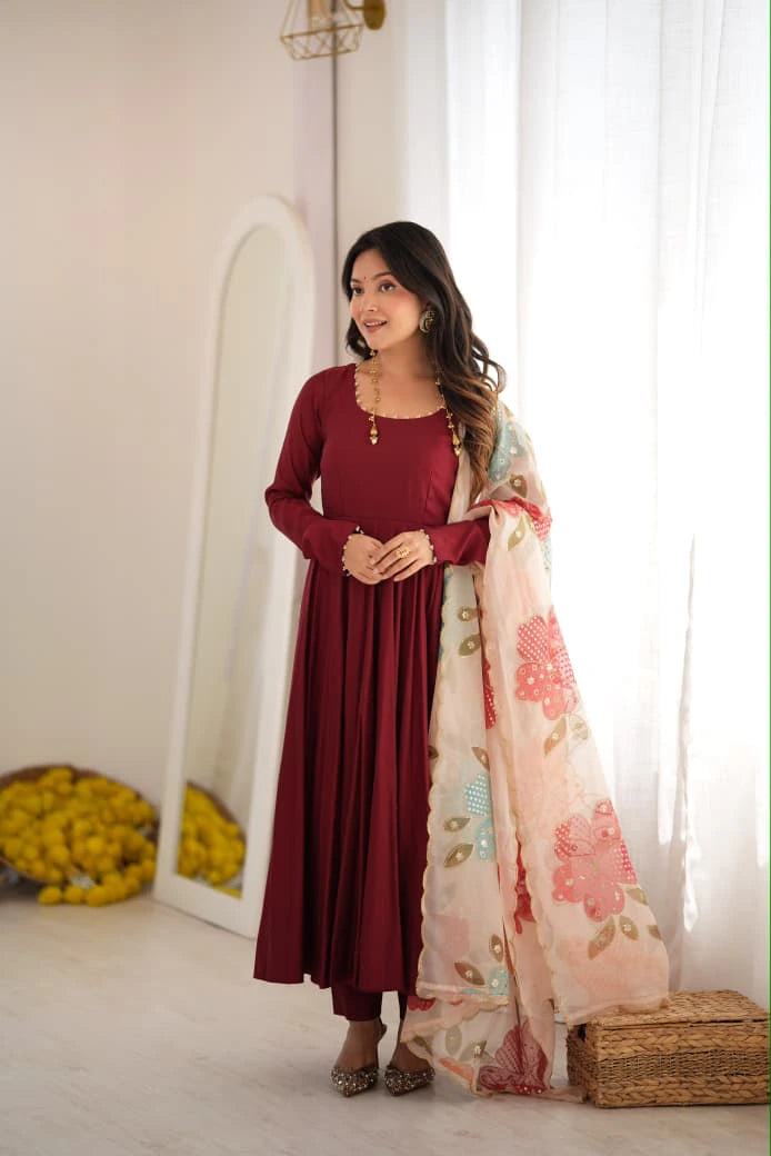 Romansilk Anarkali Set with Dupatta 3
