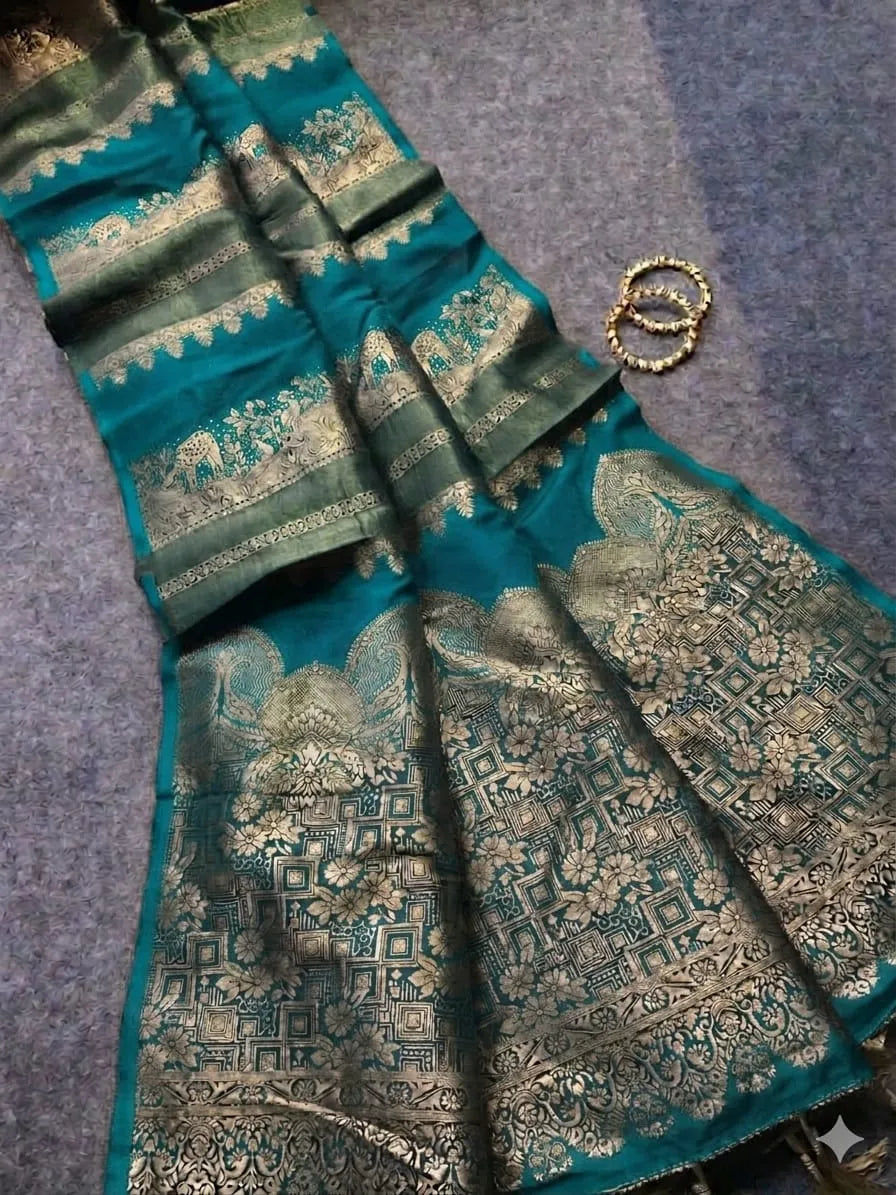 👑👸Insta Viral Khadi Crepe Silk Paithani Saree With Blouse Piece👸👑 5