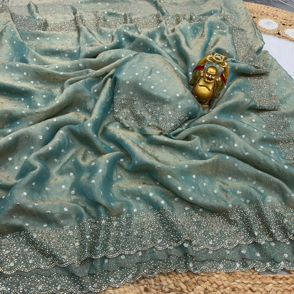 ❤️❤️Most Ever Gorgeous Space Silk Saree With Attractive Blouse Piece😍😍 10