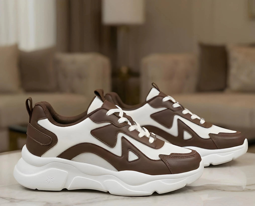 WUGO Women Casual Sneakers & Sports Shoes 9