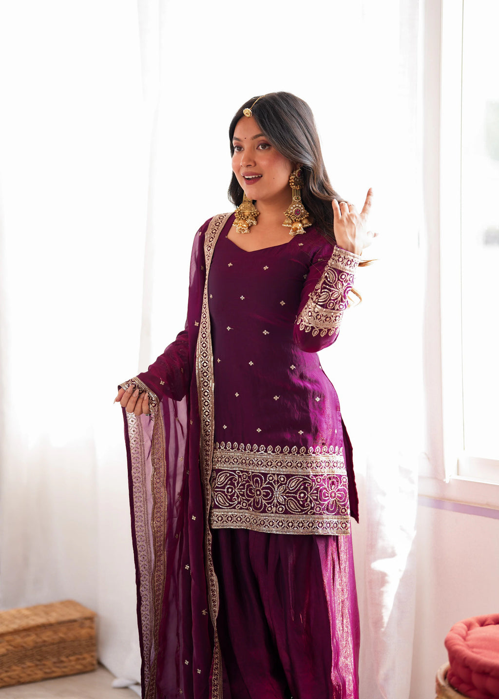 Fendy Silk Embroidered Kurta Set 5