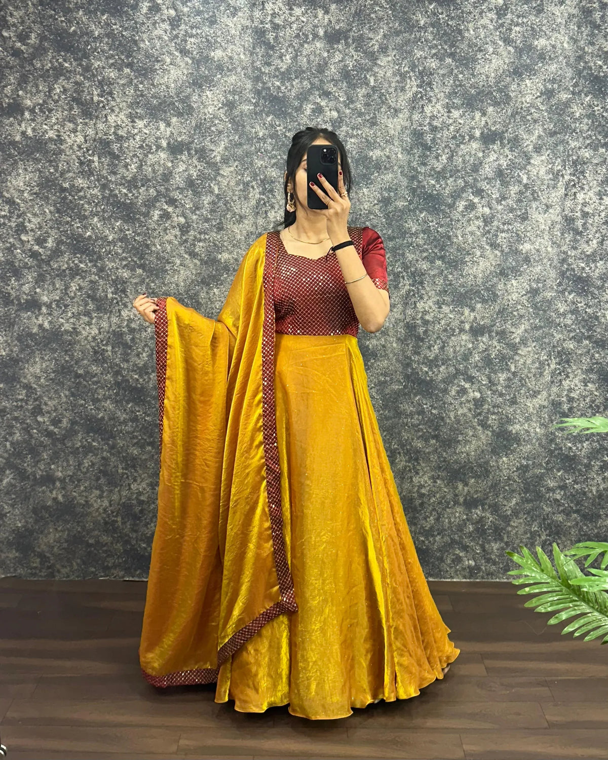 🌸🌸Attractive Pure Soft Fendy Silk Gown With Dupatta😎😎 8