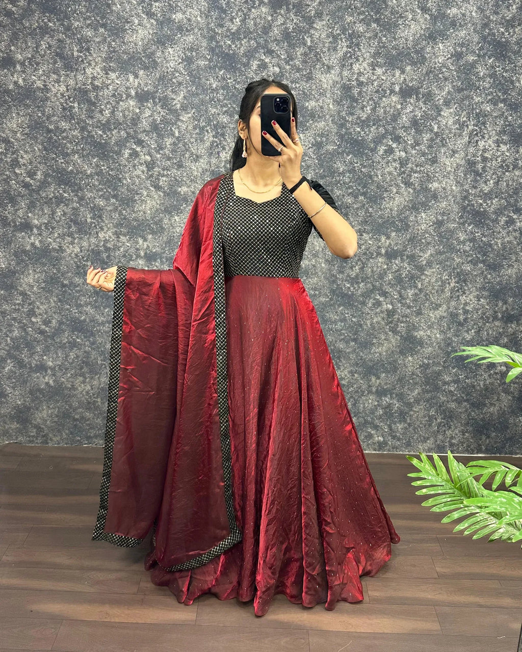 🌸🌸Attractive Pure Soft Fendy Silk Gown With Dupatta😎😎 5