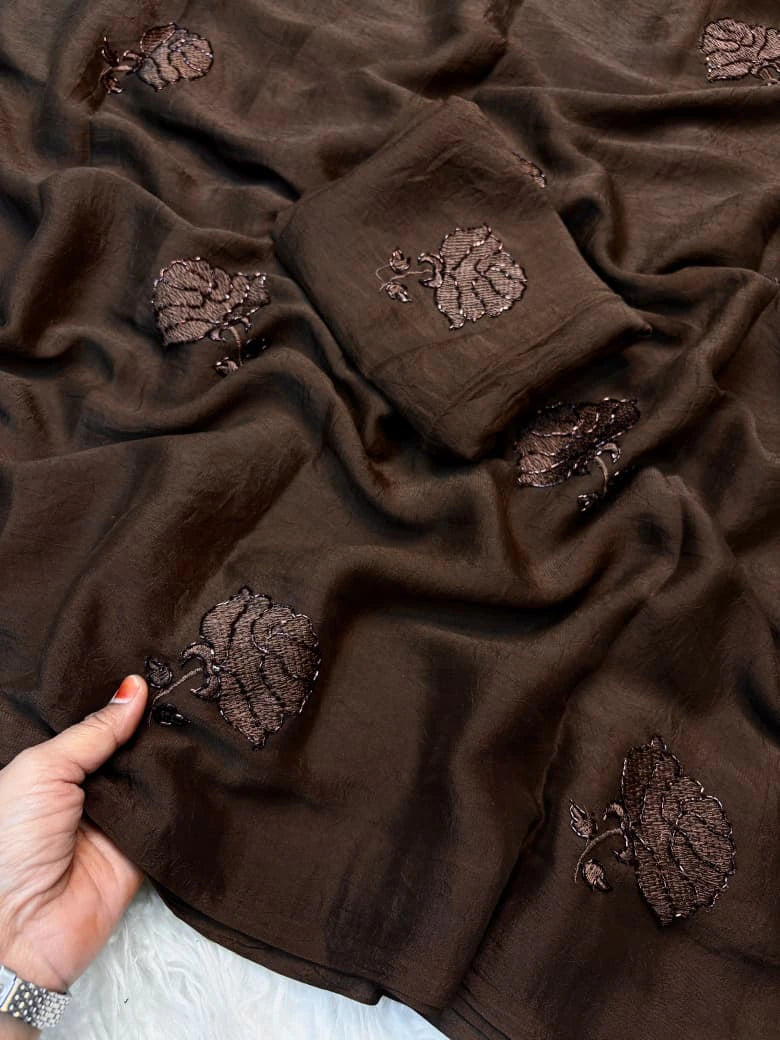 Rangoli Crush Saree 4